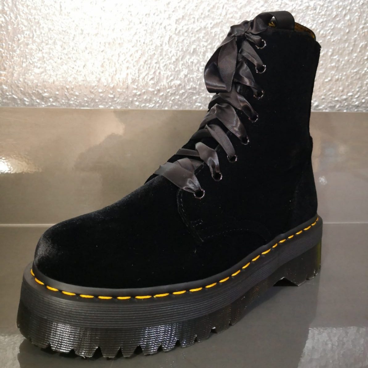 doctor martens plateau