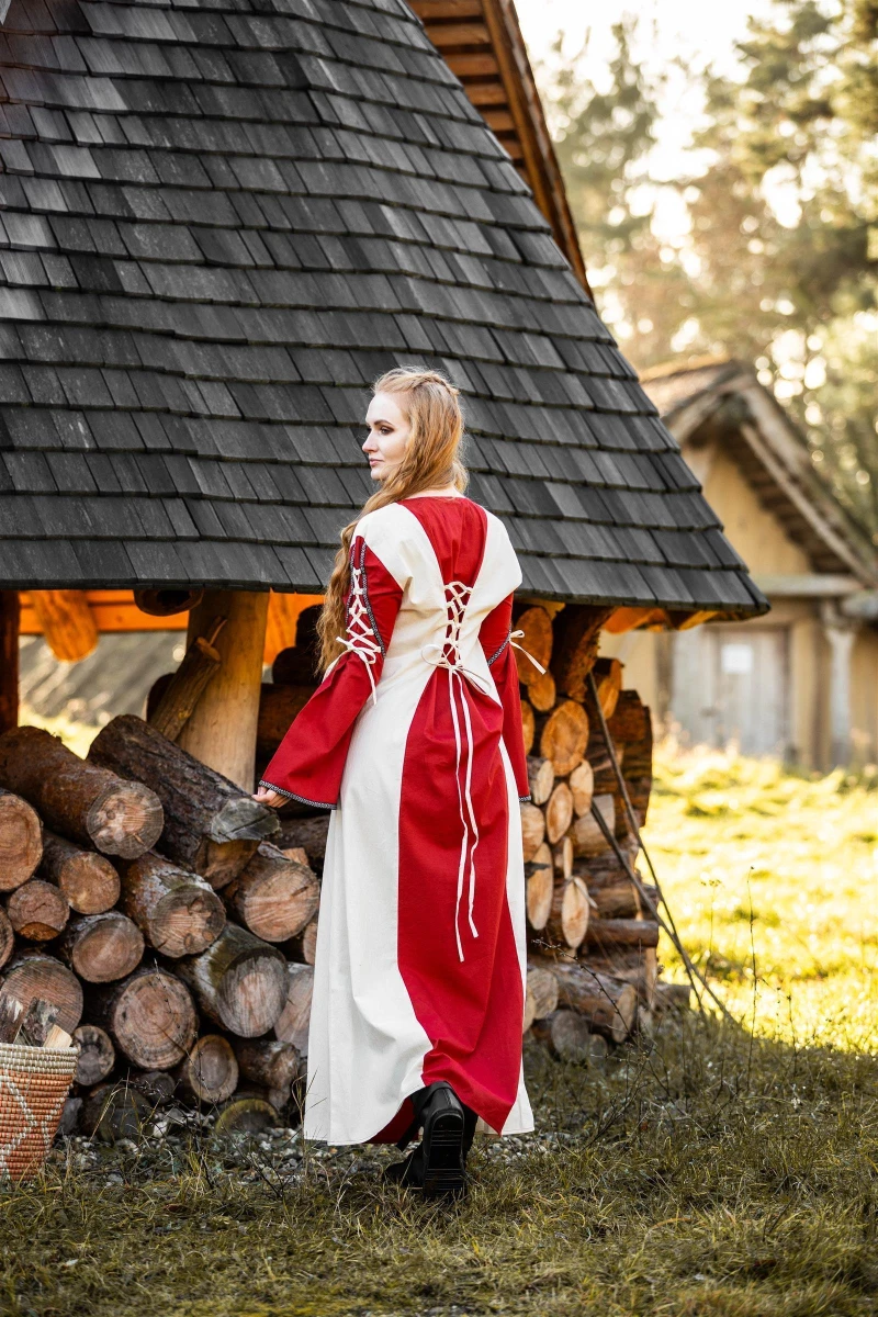 mittelalter-kleid-amalia1