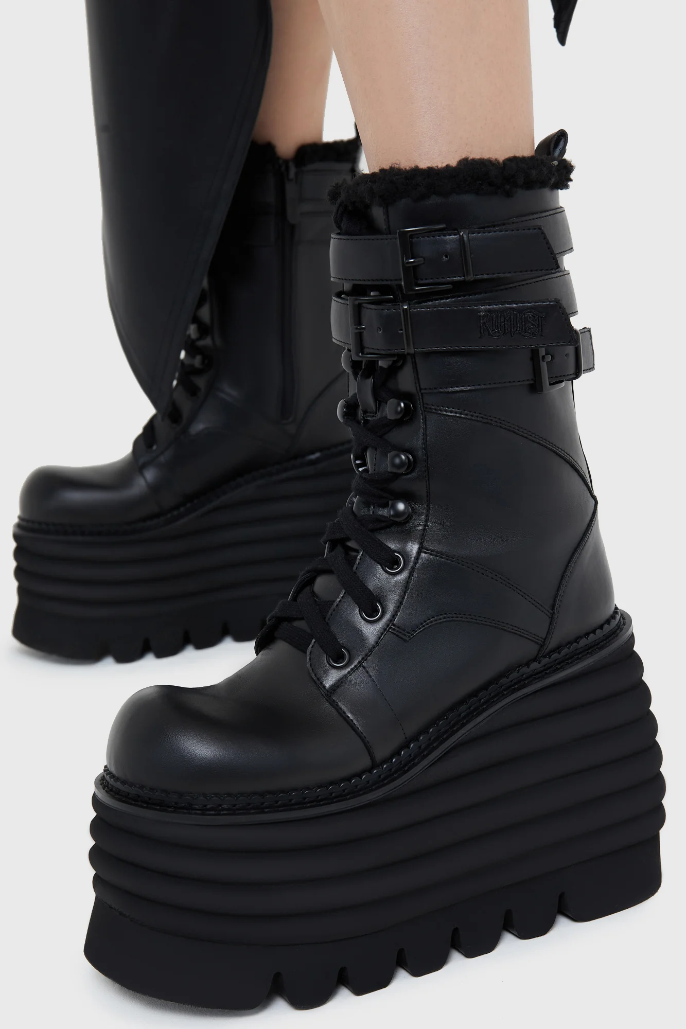 ENDLESSHOURBOOTS-B_e7dc8dea-ba37-4a3e-8cc8-0210ee9e0216