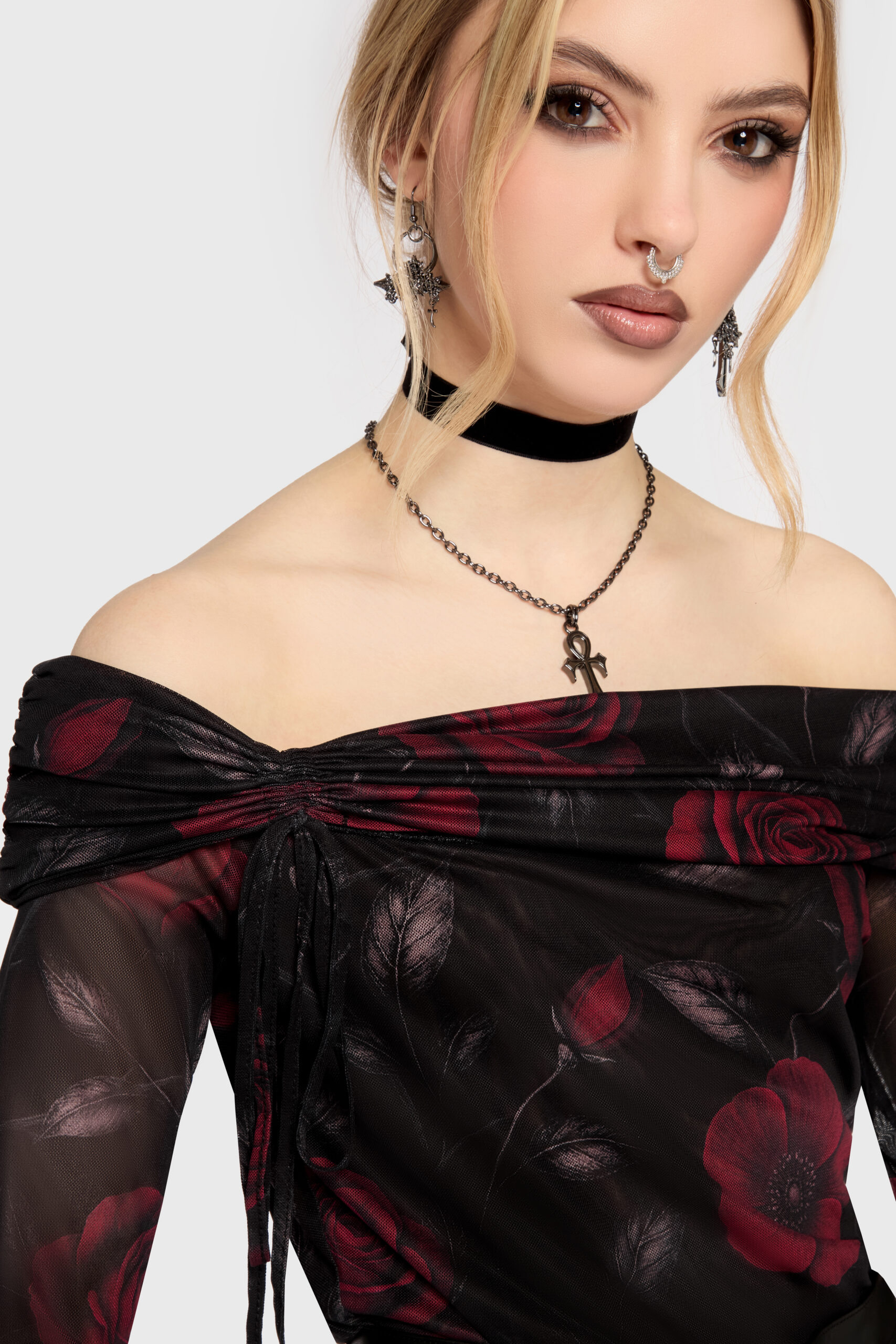 FAWNELLE-OFF-THE-SHOULDER-TOP-B